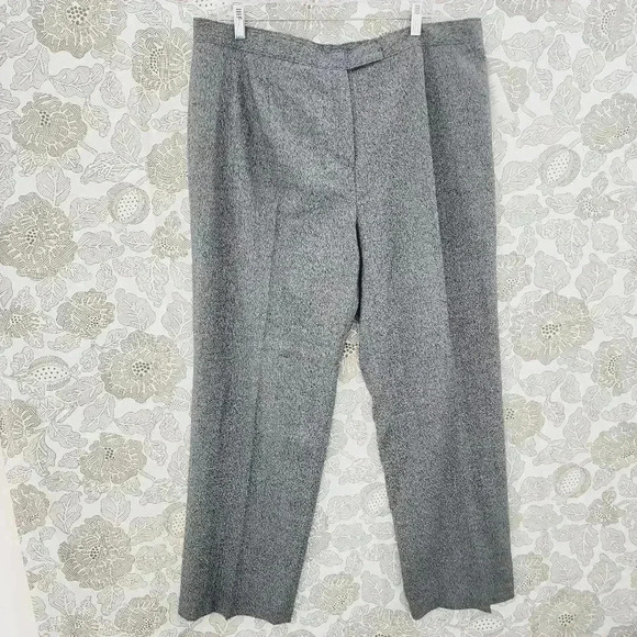 NWT Signature by Larry Levine Women's Gray Dress pants Straight Leg 18W - Picture 1 of 8